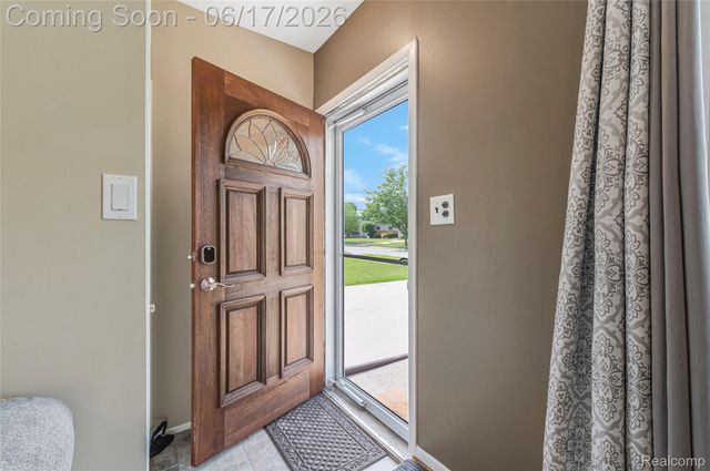 14914 Jenny Drive, Warren, MI 48088