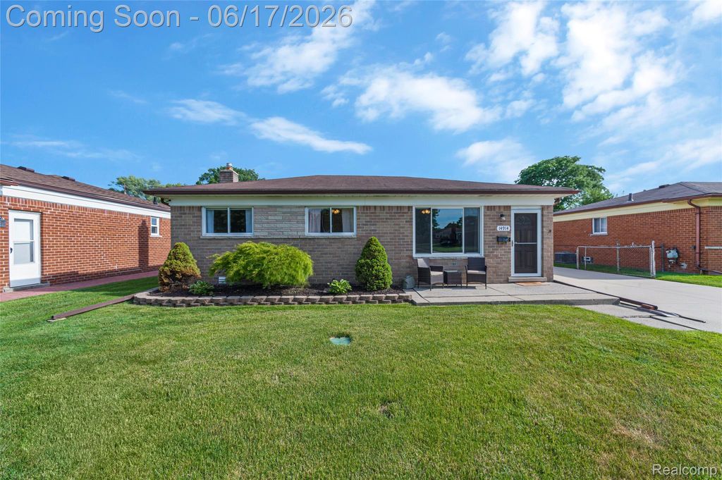 14914 Jenny Drive, Warren, MI 48088