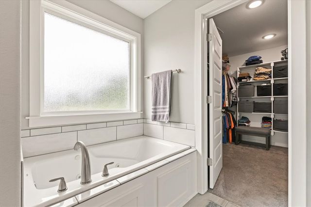 313 W Bush Street, Prairie Grove, AR 72753