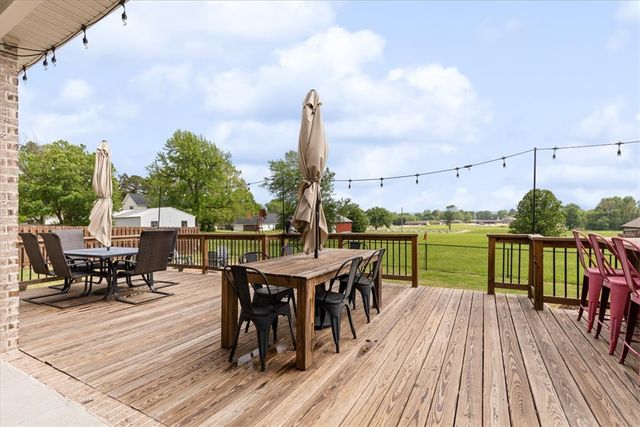 313 W Bush Street, Prairie Grove, AR 72753