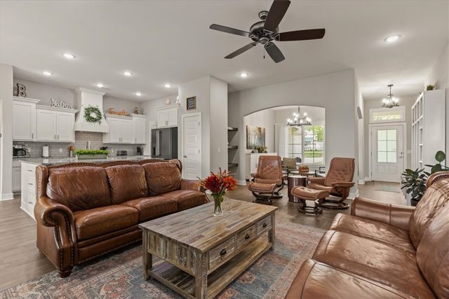 313 W Bush Street, Prairie Grove, AR 72753