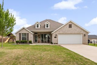 313 W Bush Street, Prairie Grove, AR 72753