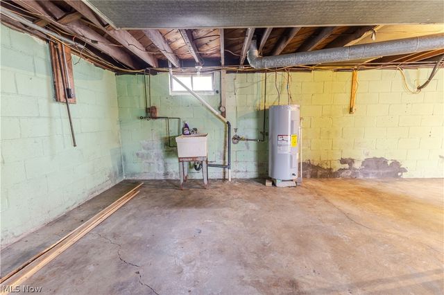 3809 Marland Heights Road, Weirton, WV 26062