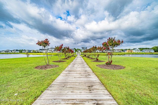 401 Summerhouse Drive, Holly Ridge, NC 28445