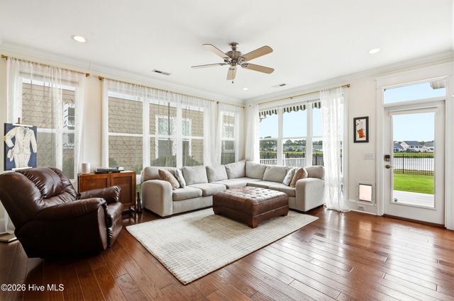 401 Summerhouse Drive, Holly Ridge, NC 28445