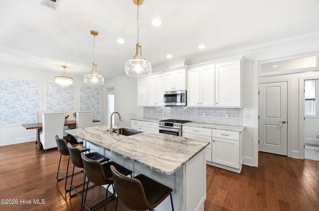 401 Summerhouse Drive, Holly Ridge, NC 28445