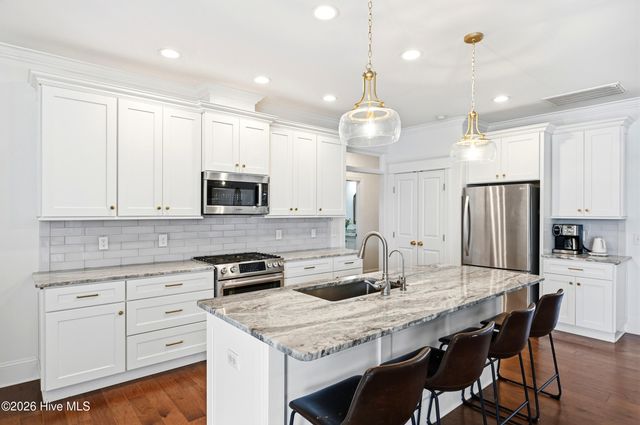 401 Summerhouse Drive, Holly Ridge, NC 28445