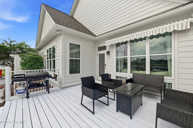 401 Summerhouse Drive, Holly Ridge, NC 28445
