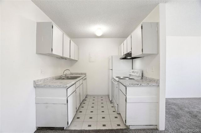 10211 Ura Lane 2-104, Denver, CO 80260