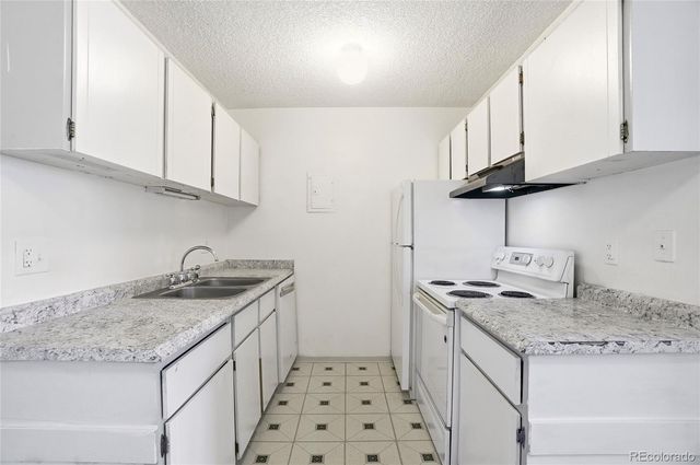 10211 Ura Lane 2-104, Denver, CO 80260
