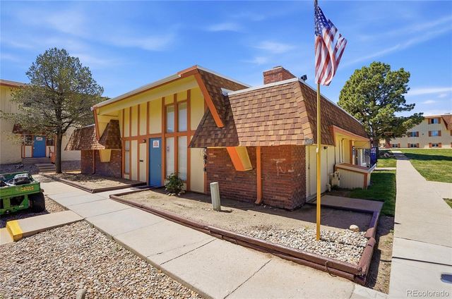 10211 Ura Lane 2-104, Denver, CO 80260