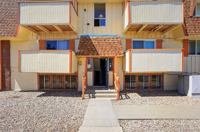 10211 Ura Lane 2-104, Denver, CO 80260