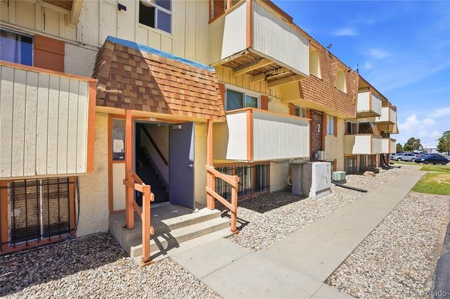 10211 Ura Lane 2-104, Denver, CO 80260