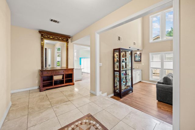10805 Spicewood PKWY, Austin, TX 78750