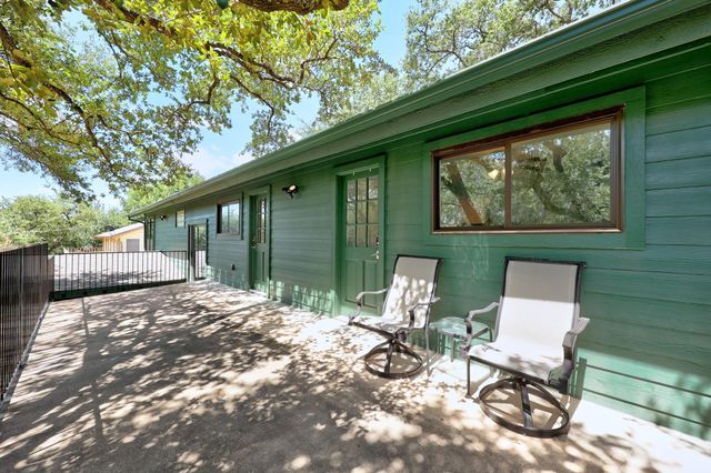 10805 Spicewood PKWY, Austin, TX 78750