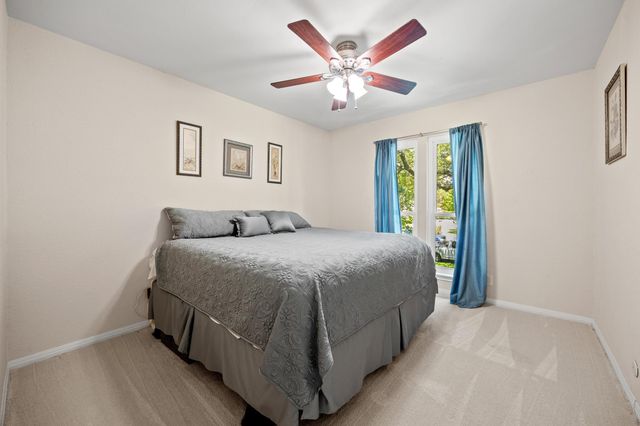 10805 Spicewood PKWY, Austin, TX 78750