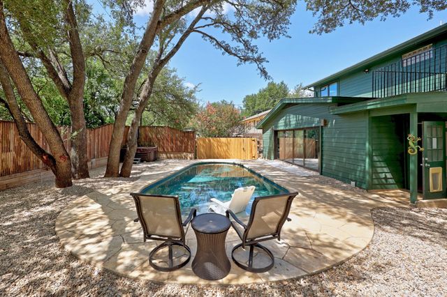 10805 Spicewood PKWY, Austin, TX 78750