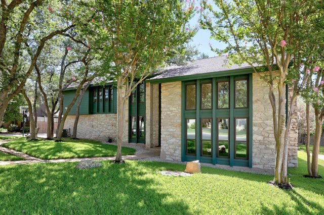 10805 Spicewood PKWY, Austin, TX 78750