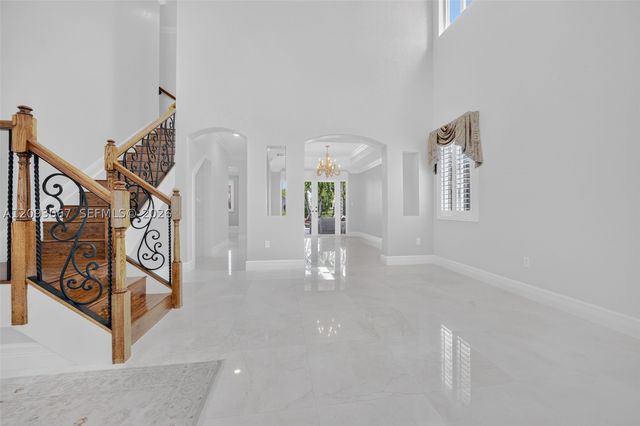 21043 SW 92nd Pl, Cutler Bay, FL 33189