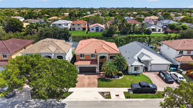 21043 SW 92nd Pl, Cutler Bay, FL 33189