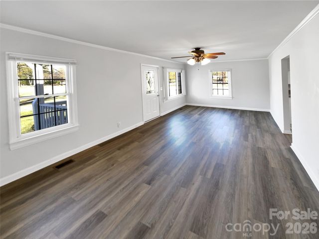 4748 Hickory Grove Road, Mount Holly, NC 28120