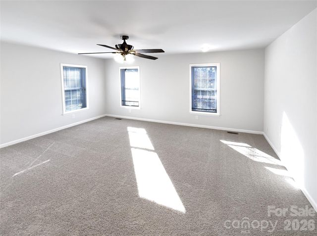 4748 Hickory Grove Road, Mount Holly, NC 28120