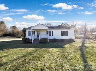 4748 Hickory Grove Road, Mount Holly, NC 28120