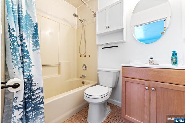 9 Vreeland Avenue 3A, Hackensack, NJ 07601