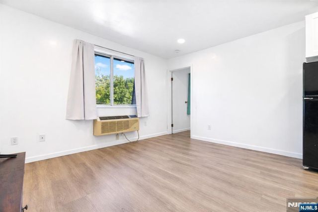 9 Vreeland Avenue 3A, Hackensack, NJ 07601