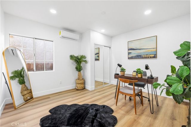 9008 Baring Cross, Los Angeles, CA 90044