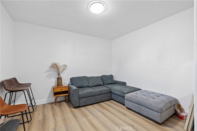 9008 Baring Cross, Los Angeles, CA 90044