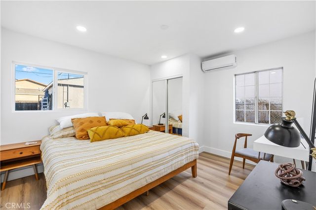 9008 Baring Cross, Los Angeles, CA 90044