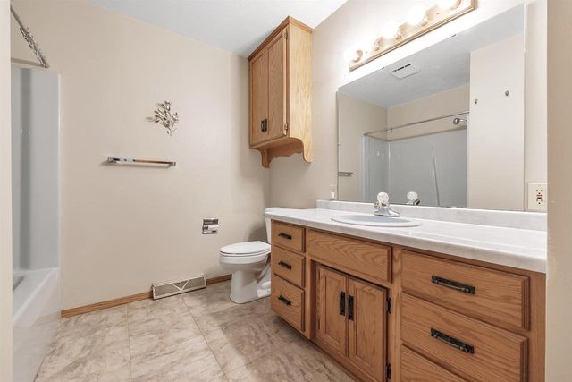 5397 ALGOMA ROAD, New Franken, WI 54229