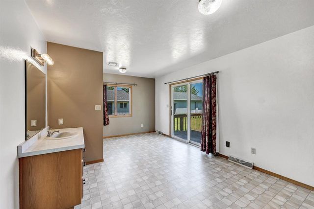 5397 ALGOMA ROAD, New Franken, WI 54229