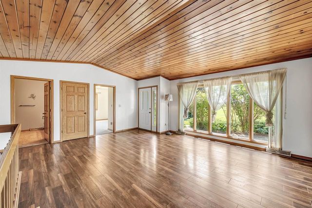 5397 ALGOMA ROAD, New Franken, WI 54229