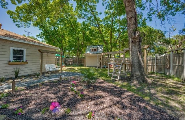 1816 W Josephine Street, Mckinney, TX 75069
