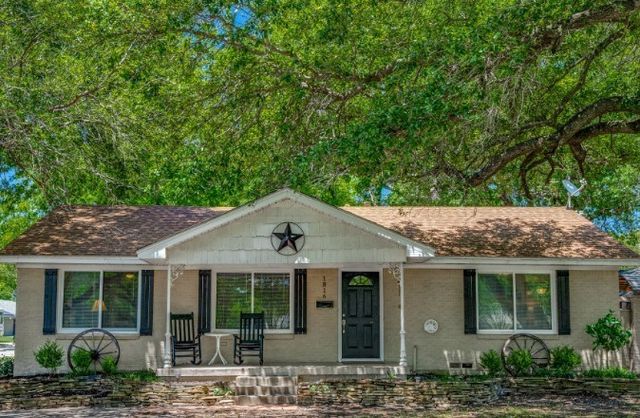 1816 W Josephine Street, Mckinney, TX 75069