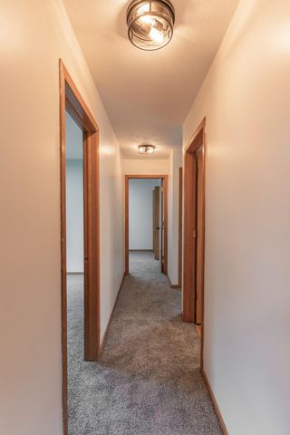 102 SHAMROCK Circle, Glenwood, IA 51534