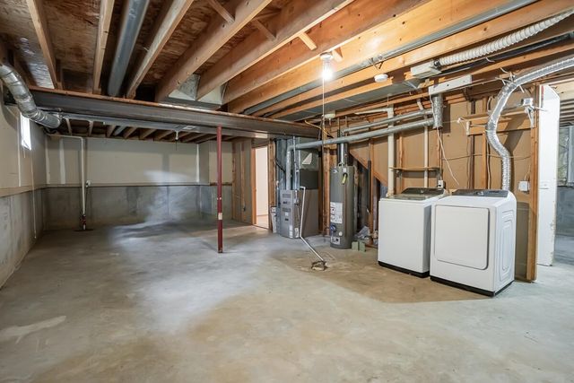 102 SHAMROCK Circle, Glenwood, IA 51534