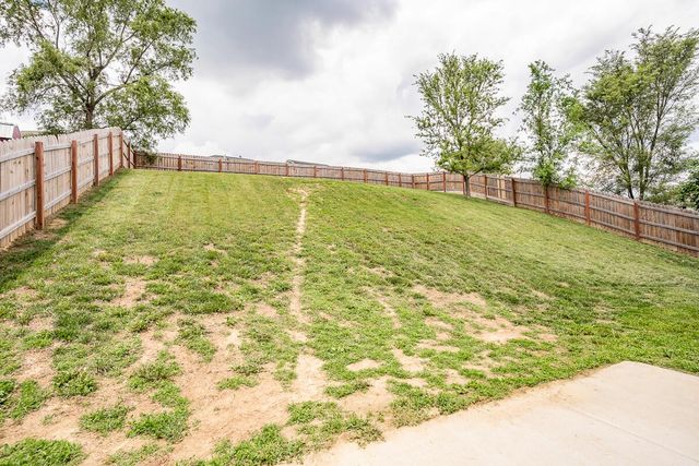 102 SHAMROCK Circle, Glenwood, IA 51534