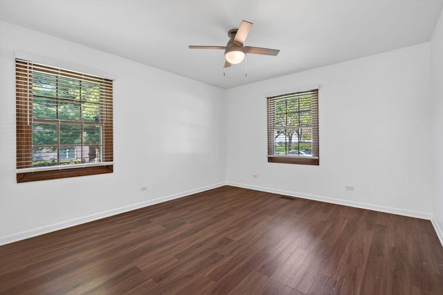 1105 Barcroft Court, Naperville, IL 60540