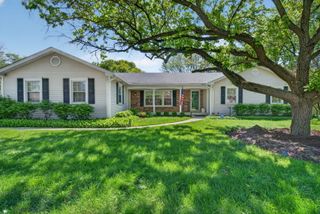 1105 Barcroft Court, Naperville, IL 60540