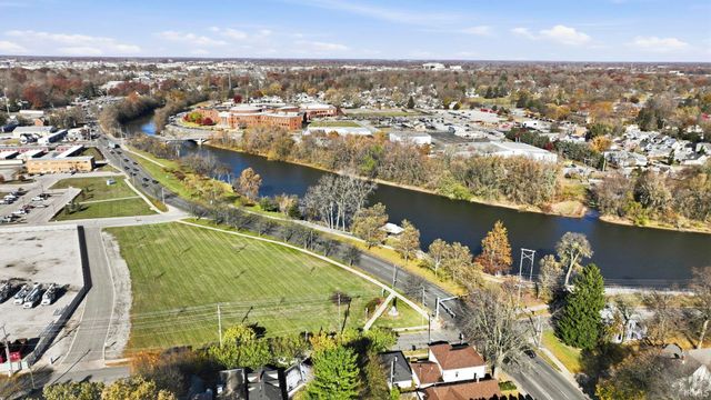 1801 Spy Run Avenue, Fort Wayne, IN 46805