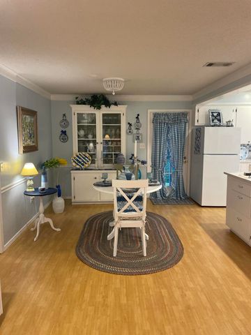 606 Pierce, Columbia, MS 39429