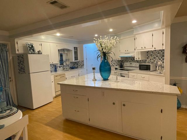 606 Pierce, Columbia, MS 39429