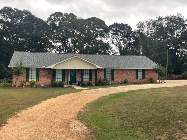 606 Pierce, Columbia, MS 39429