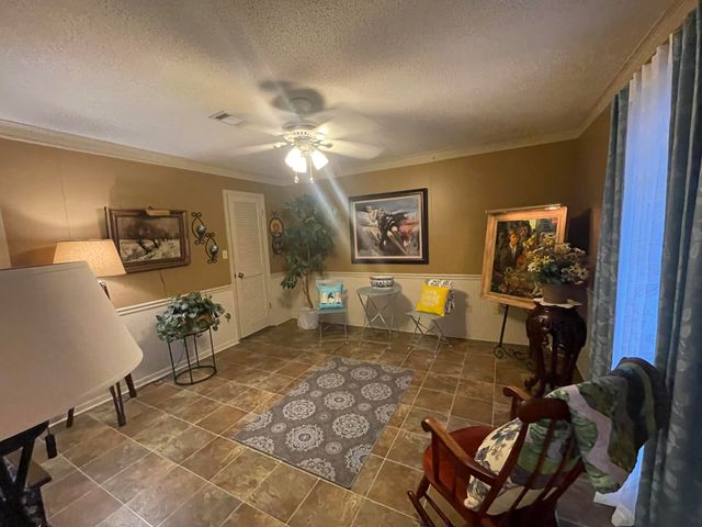 606 Pierce, Columbia, MS 39429