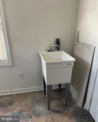 7 6TH AVE, Wilmington, DE 19805