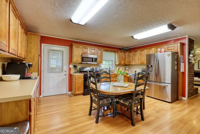 12621 Highway 142, Oxford, GA 30054