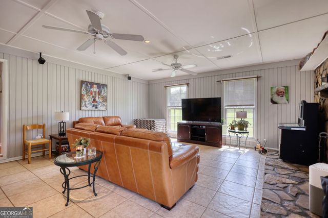 12621 Highway 142, Oxford, GA 30054